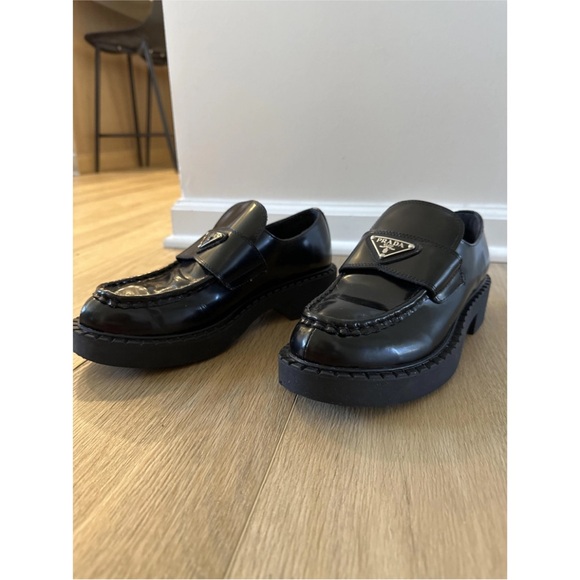 Prada chocolate patent leather loafers - Picture 3 of 6